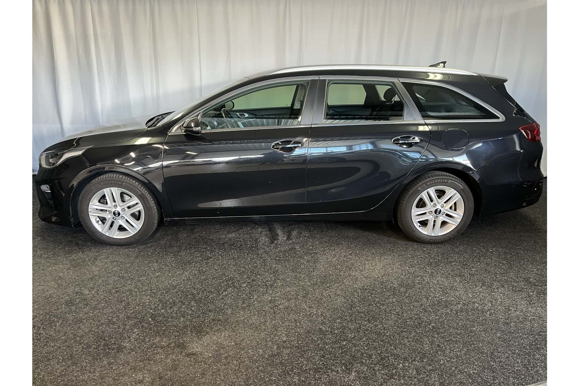 Kia Ceed Sportswagon foto 2