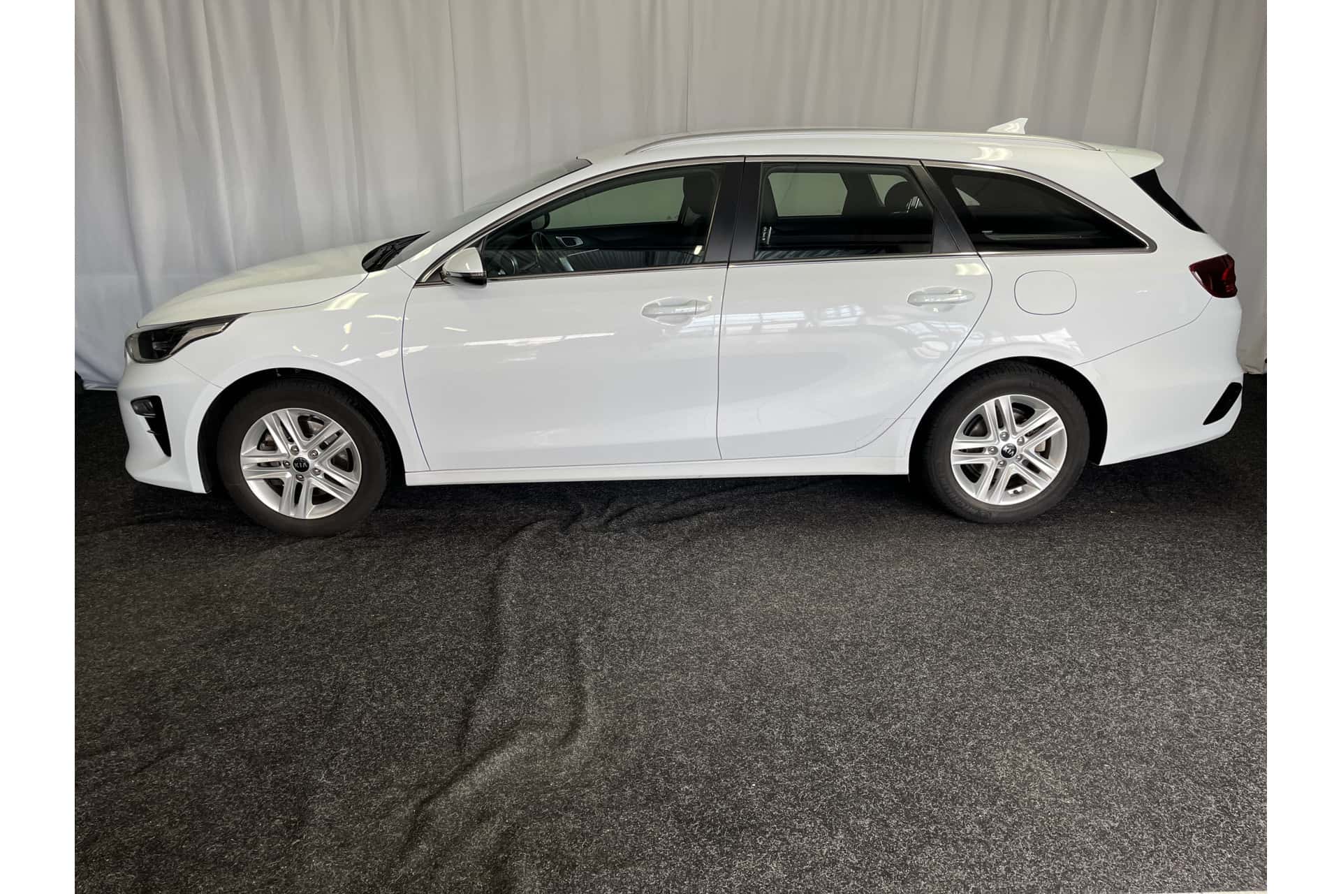 Kia Ceed Sportswagon foto 2