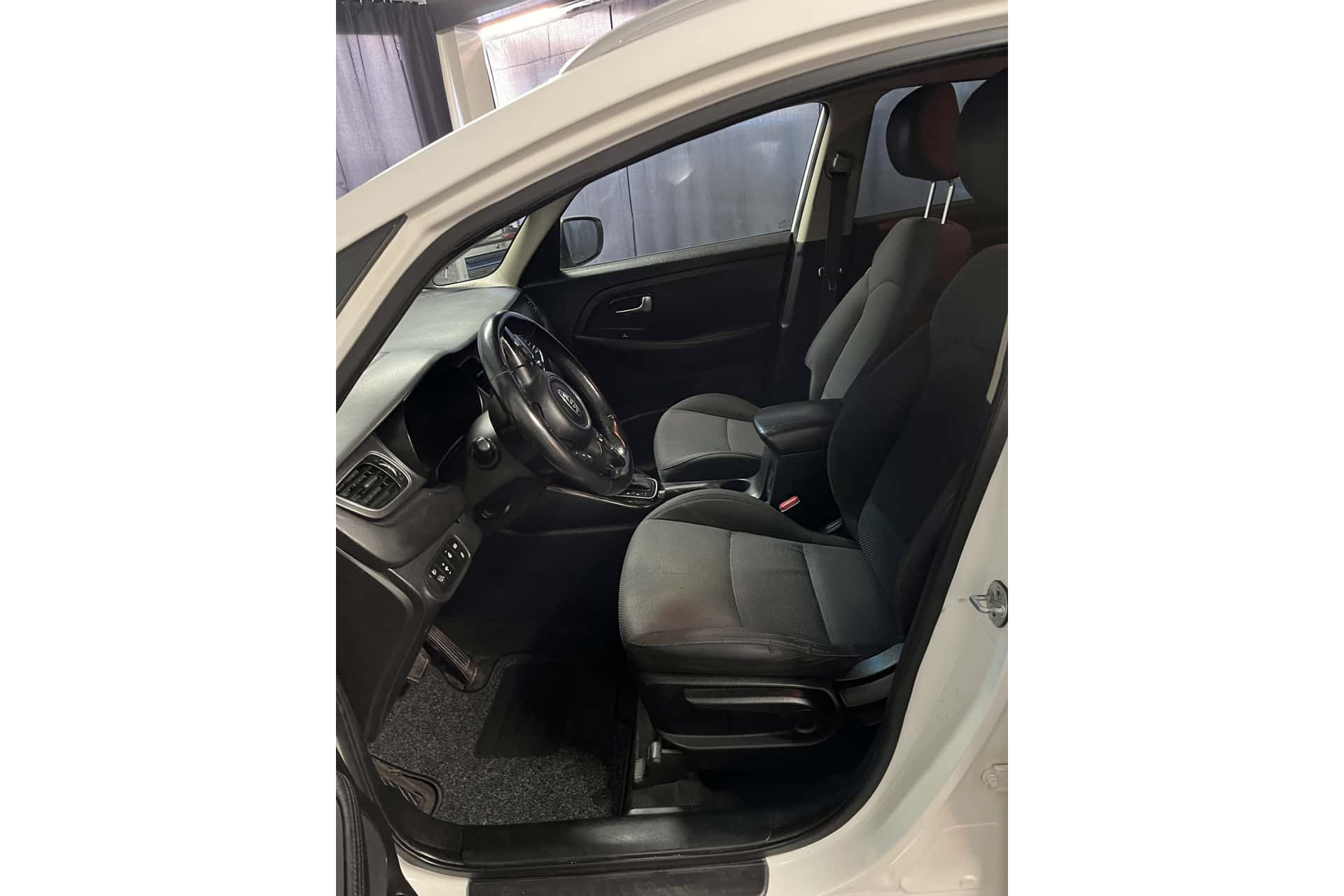 Kia Carens foto 5