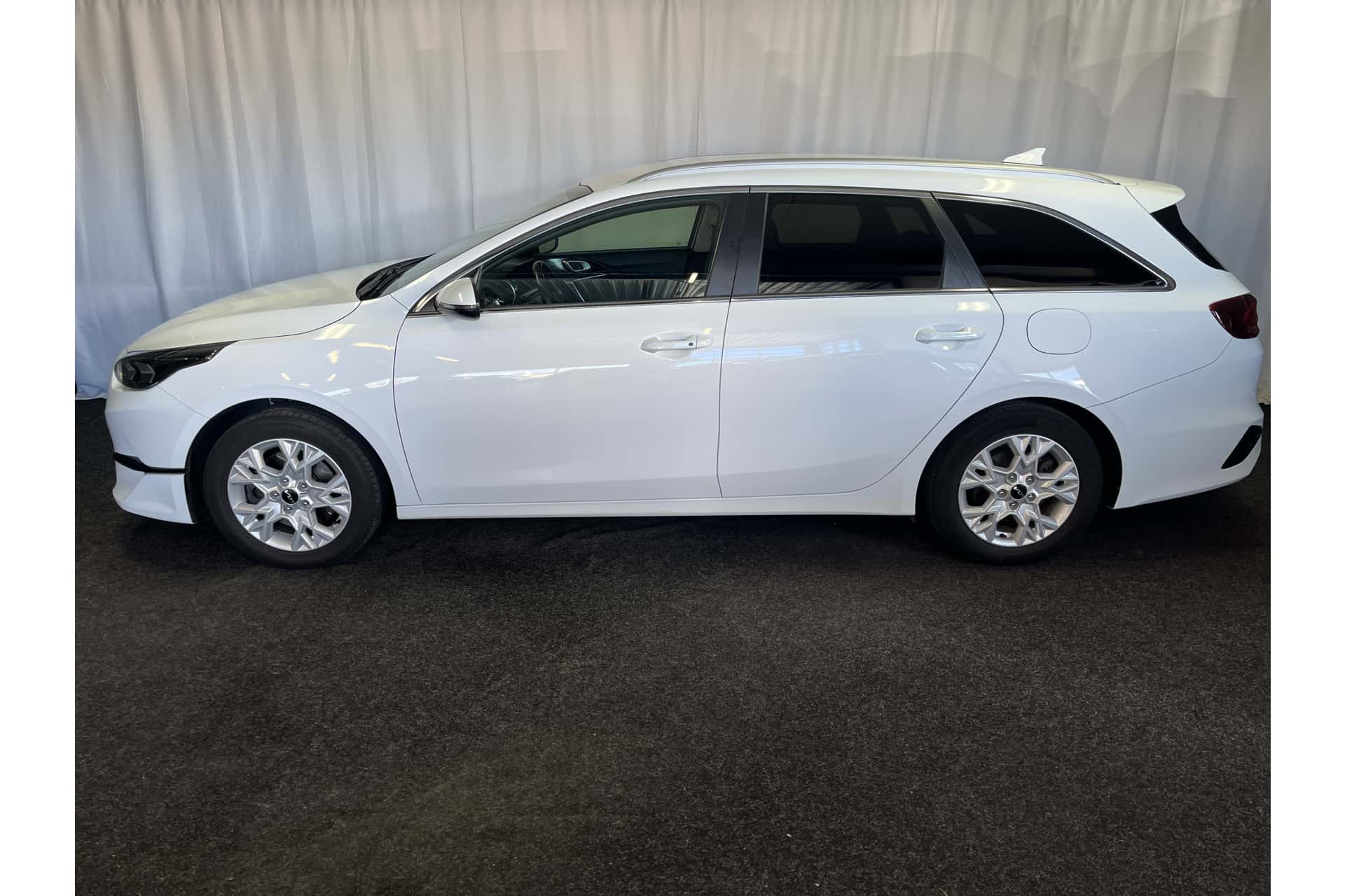 Kia Ceed Sportswagon foto 2