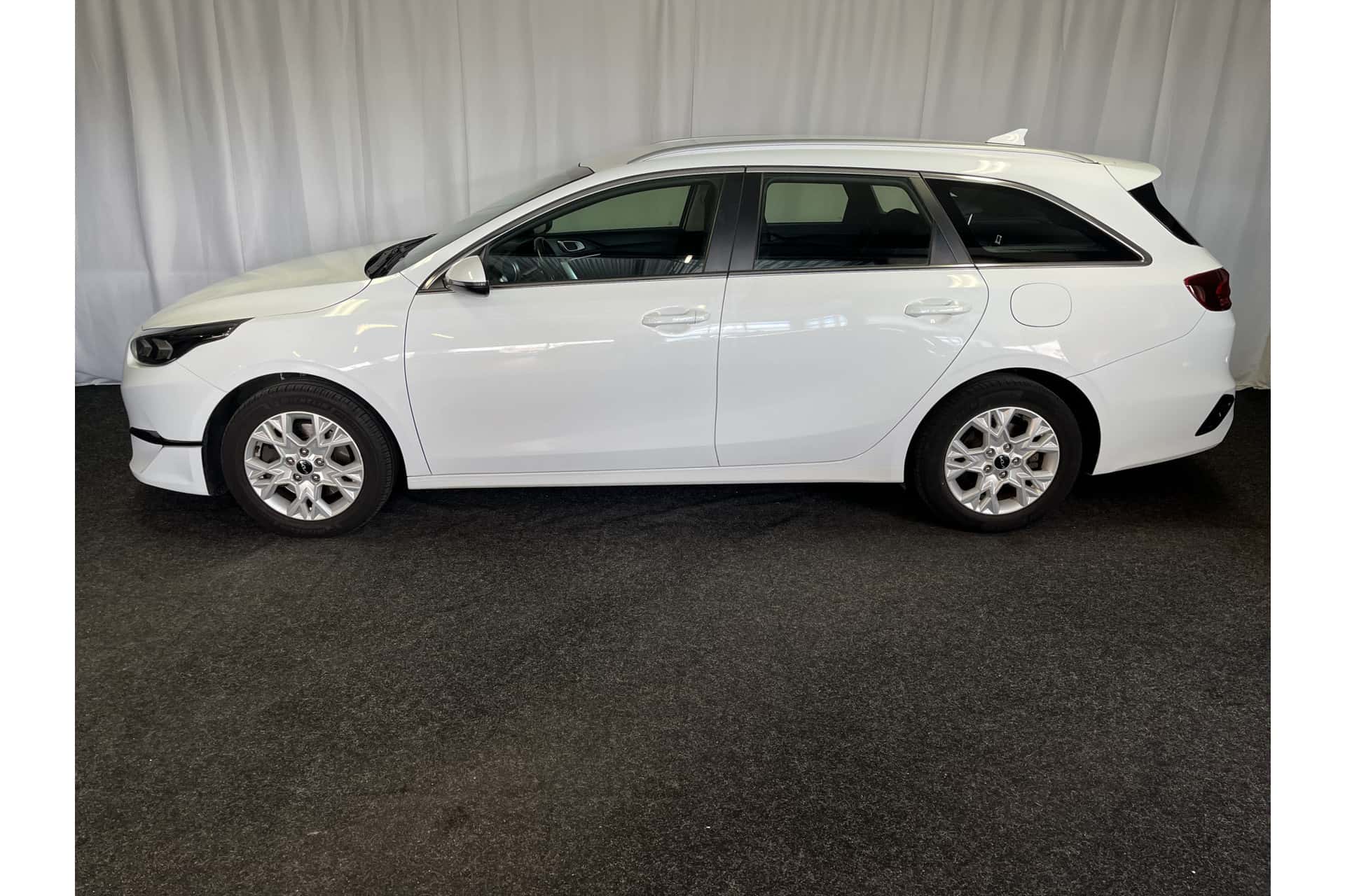 Kia Ceed Sportswagon foto 2