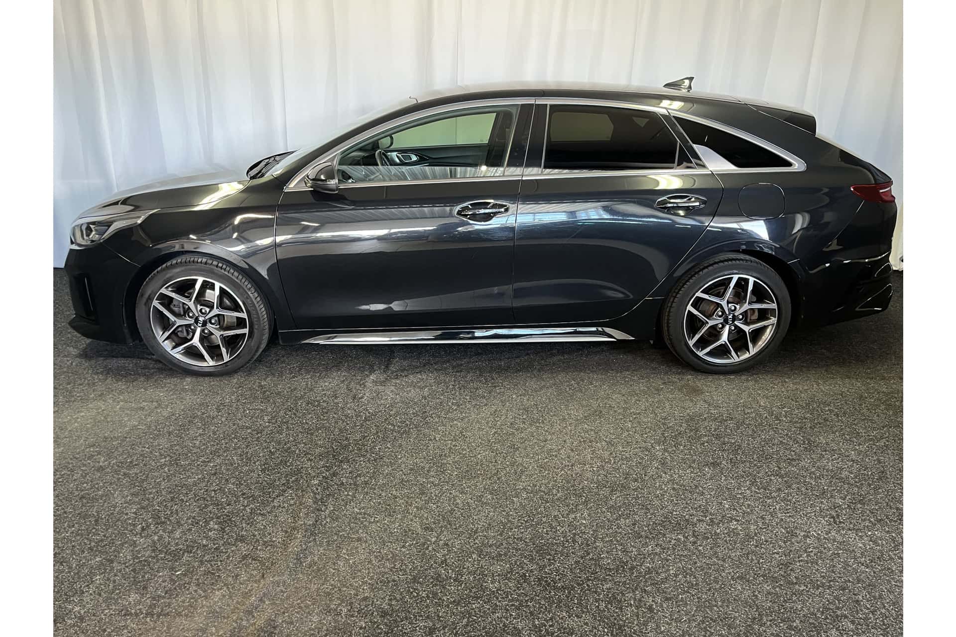 Kia ProCeed foto 2