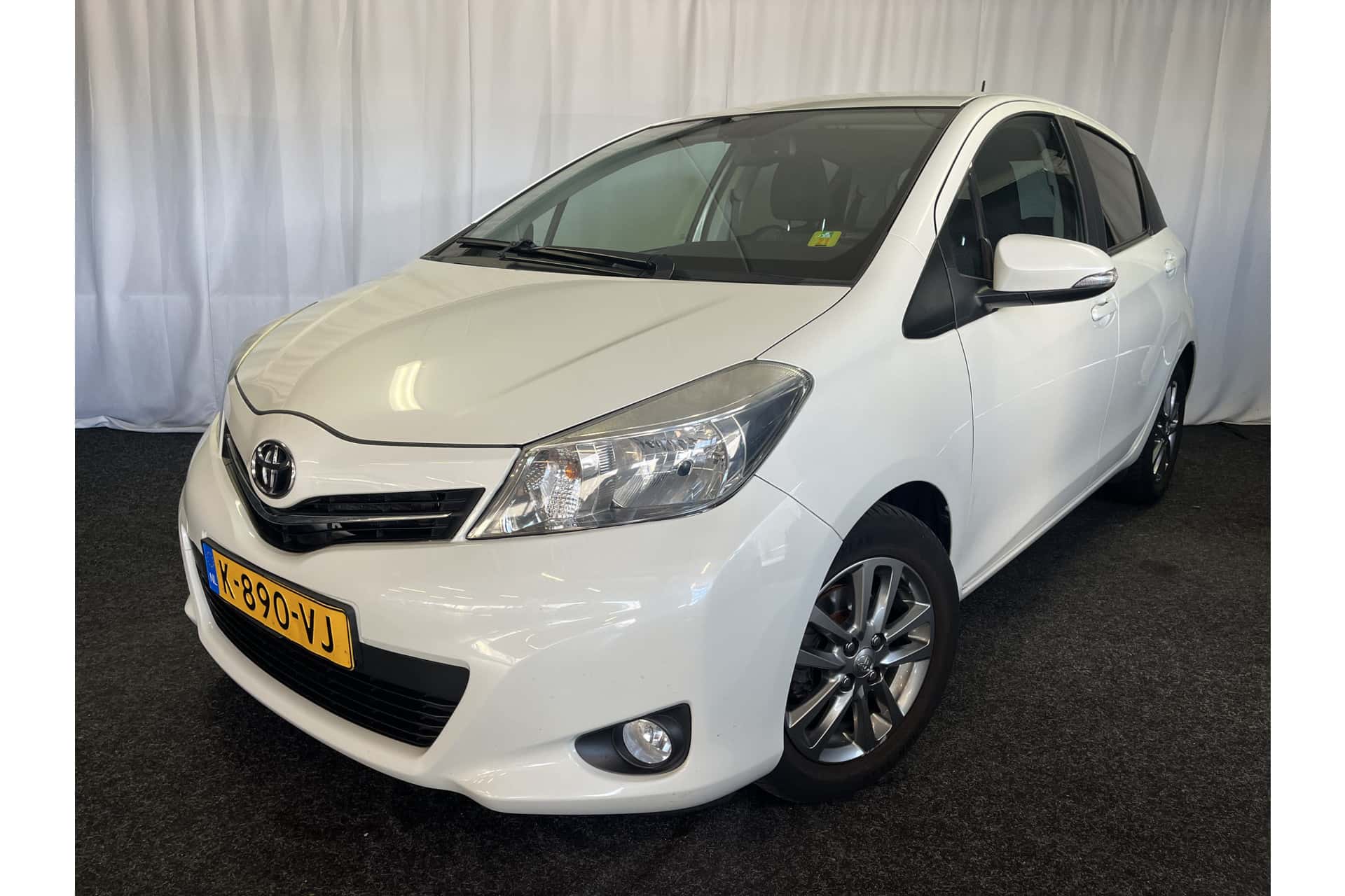 Toyota Yaris foto 1