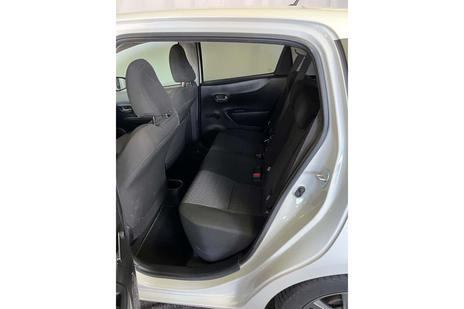 Toyota Yaris foto 6