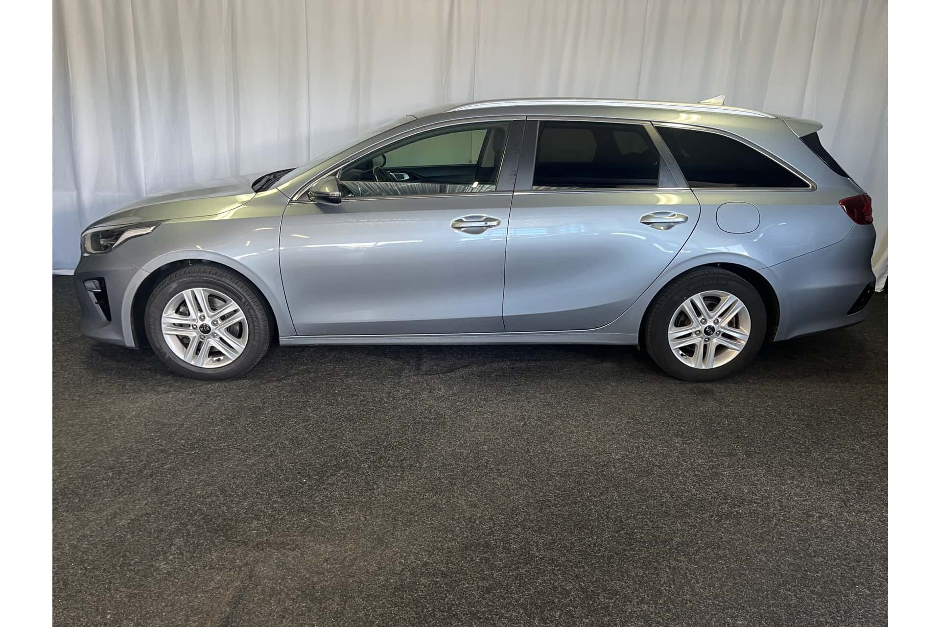Kia Ceed Sportswagon foto 2