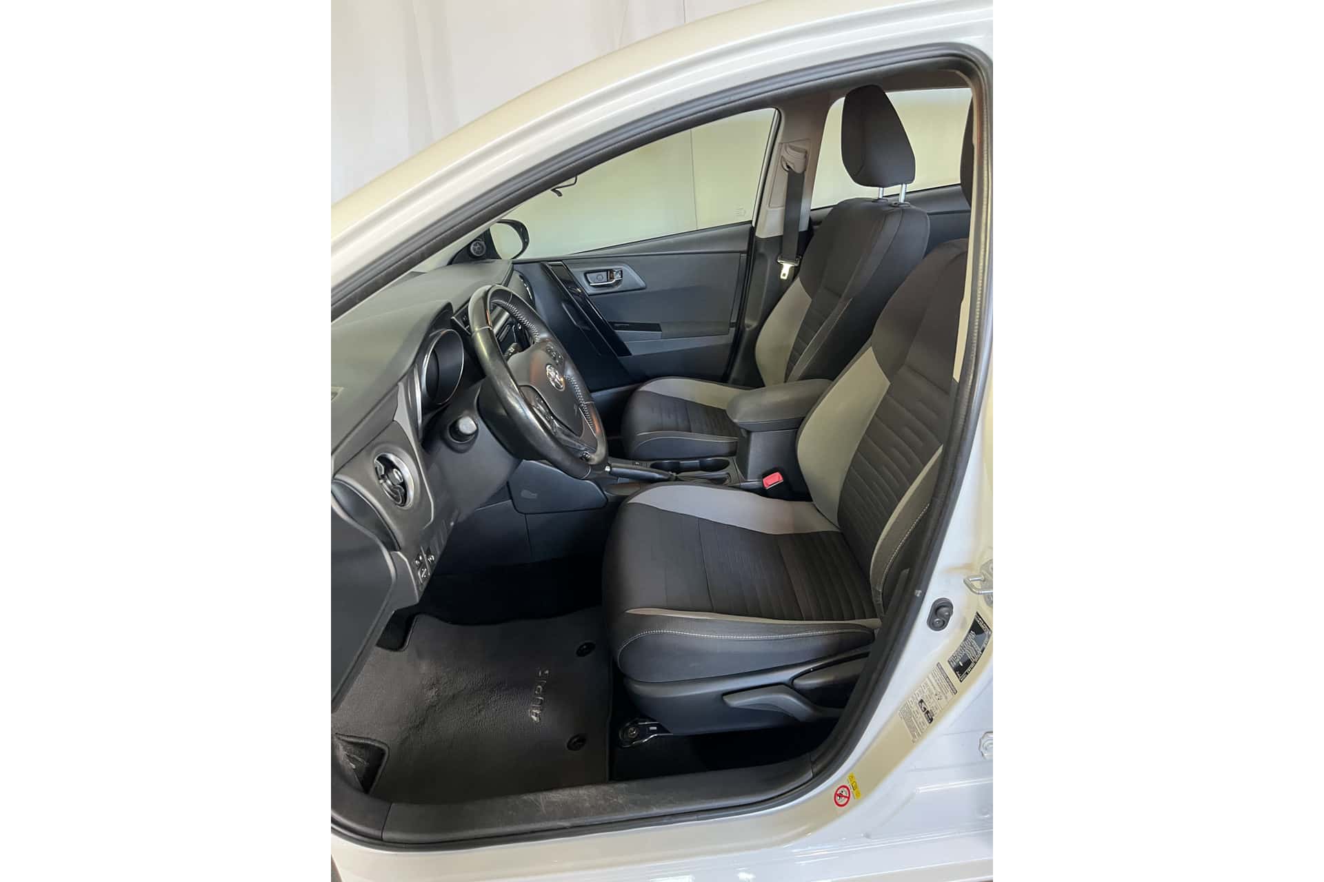 Toyota Auris foto 5