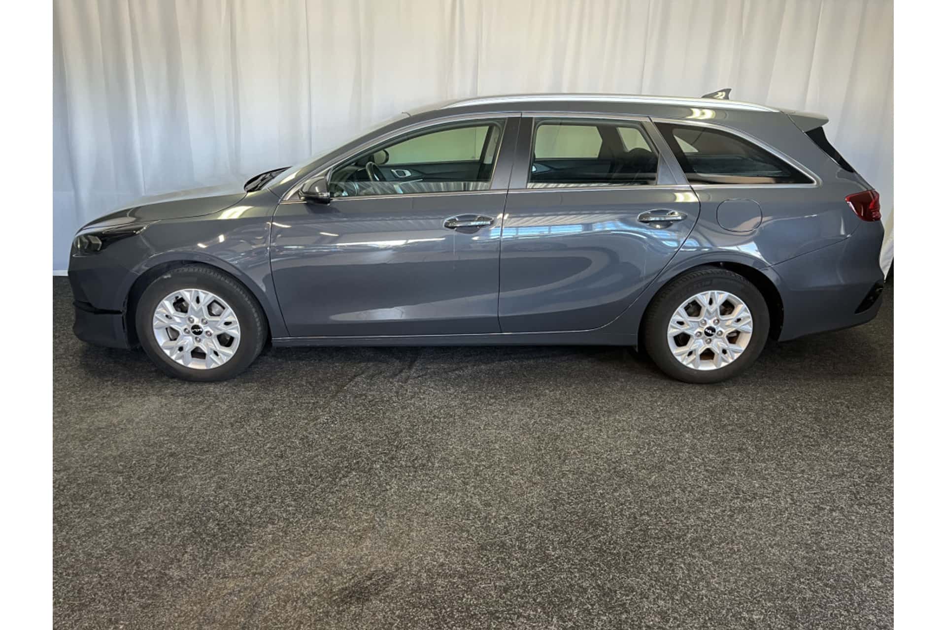 Kia Ceed Sportswagon foto 2