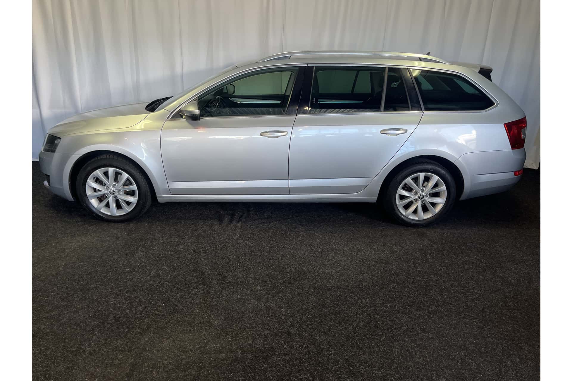 Škoda Octavia foto 2