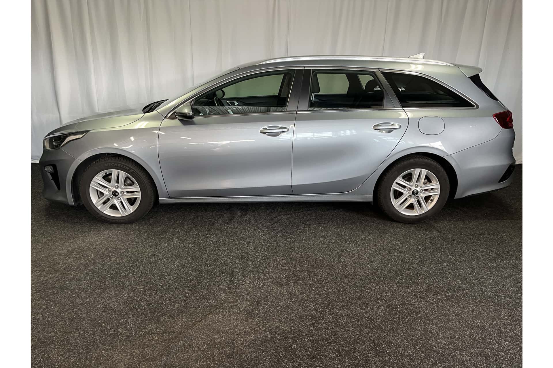 Kia Ceed Sportswagon foto 2