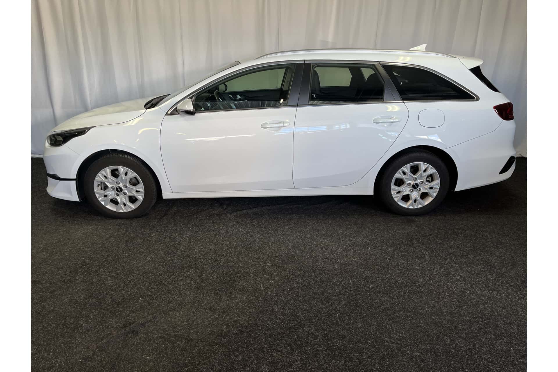Kia Ceed Sportswagon foto 2