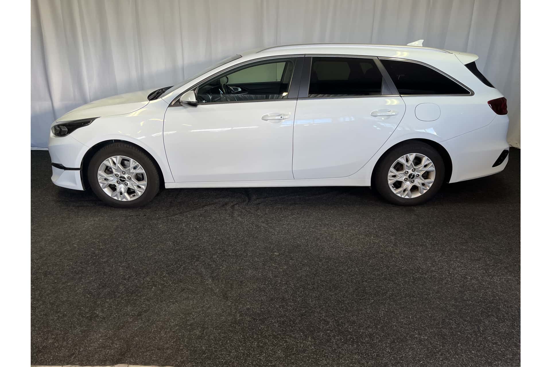 Kia Ceed Sportswagon foto 2