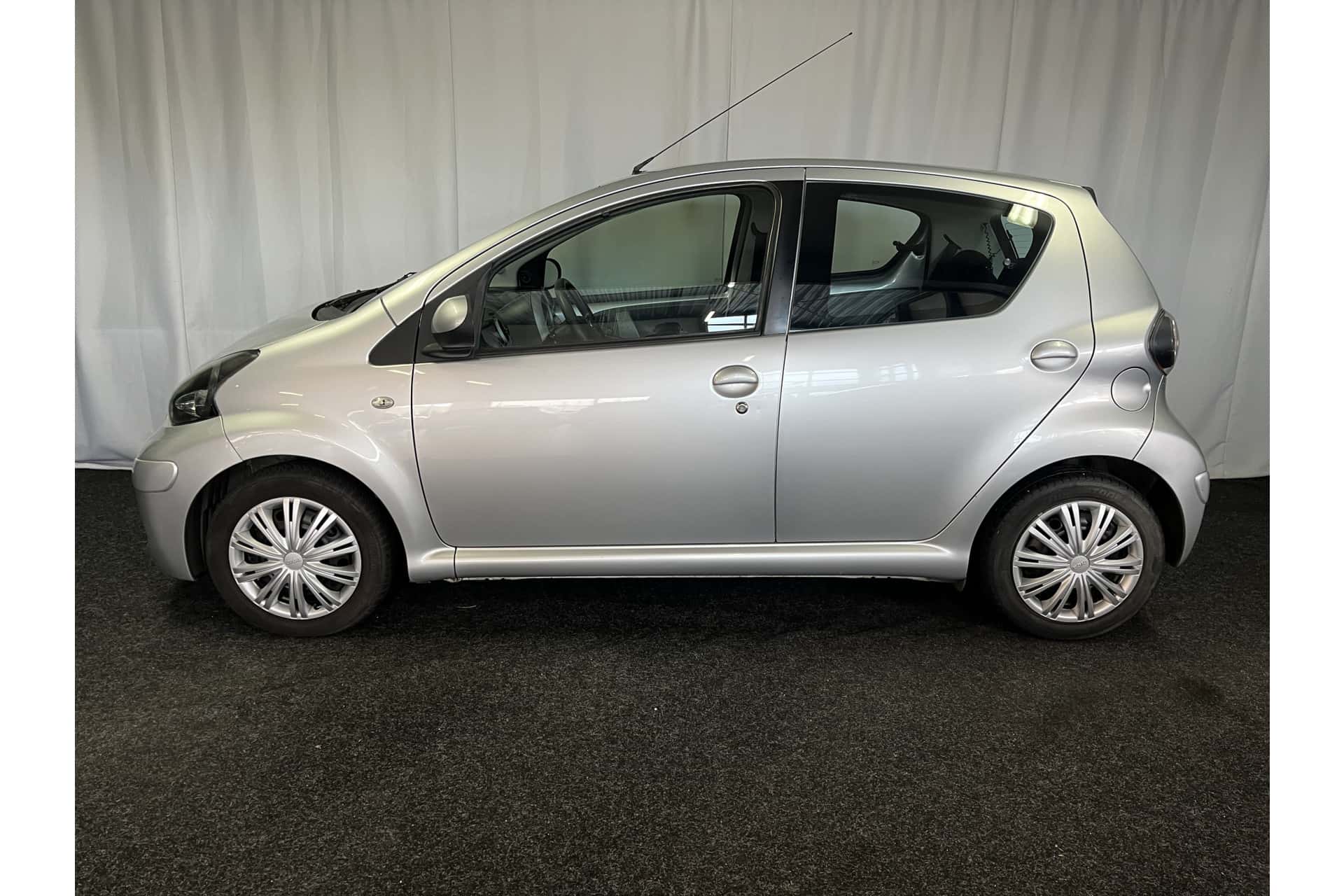 Toyota Aygo foto 2