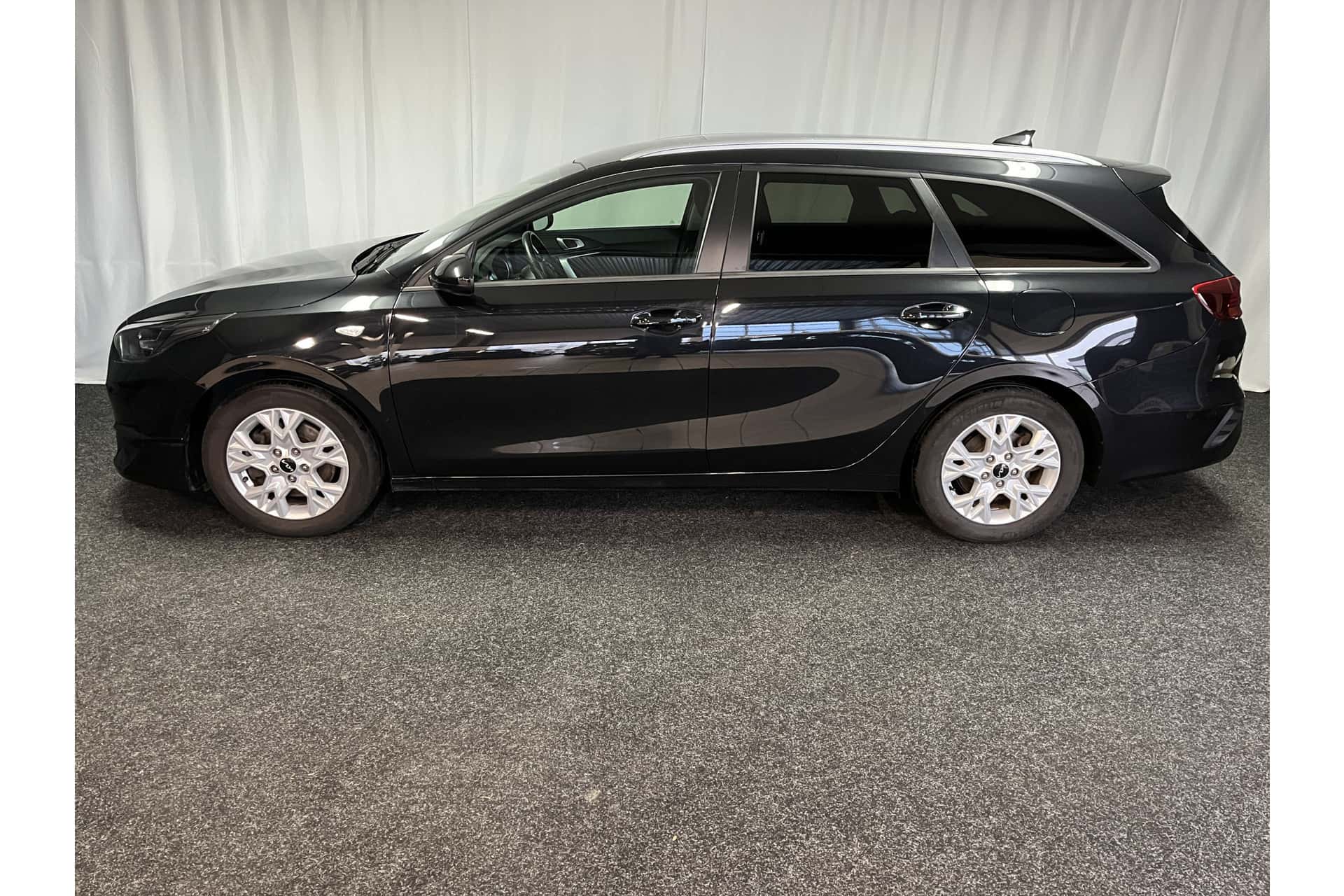 Kia Ceed Sportswagon foto 2
