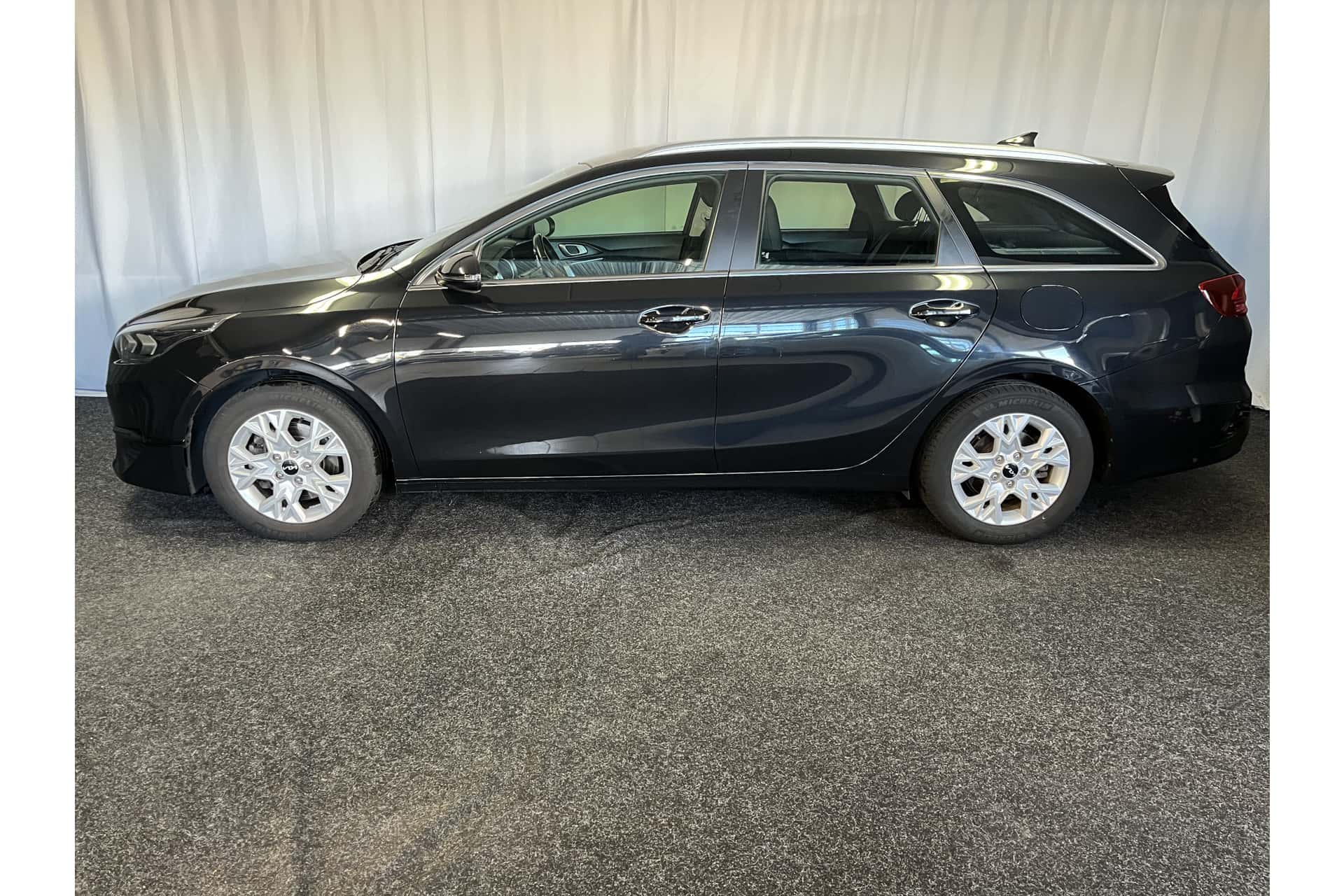 Kia Ceed Sportswagon foto 2