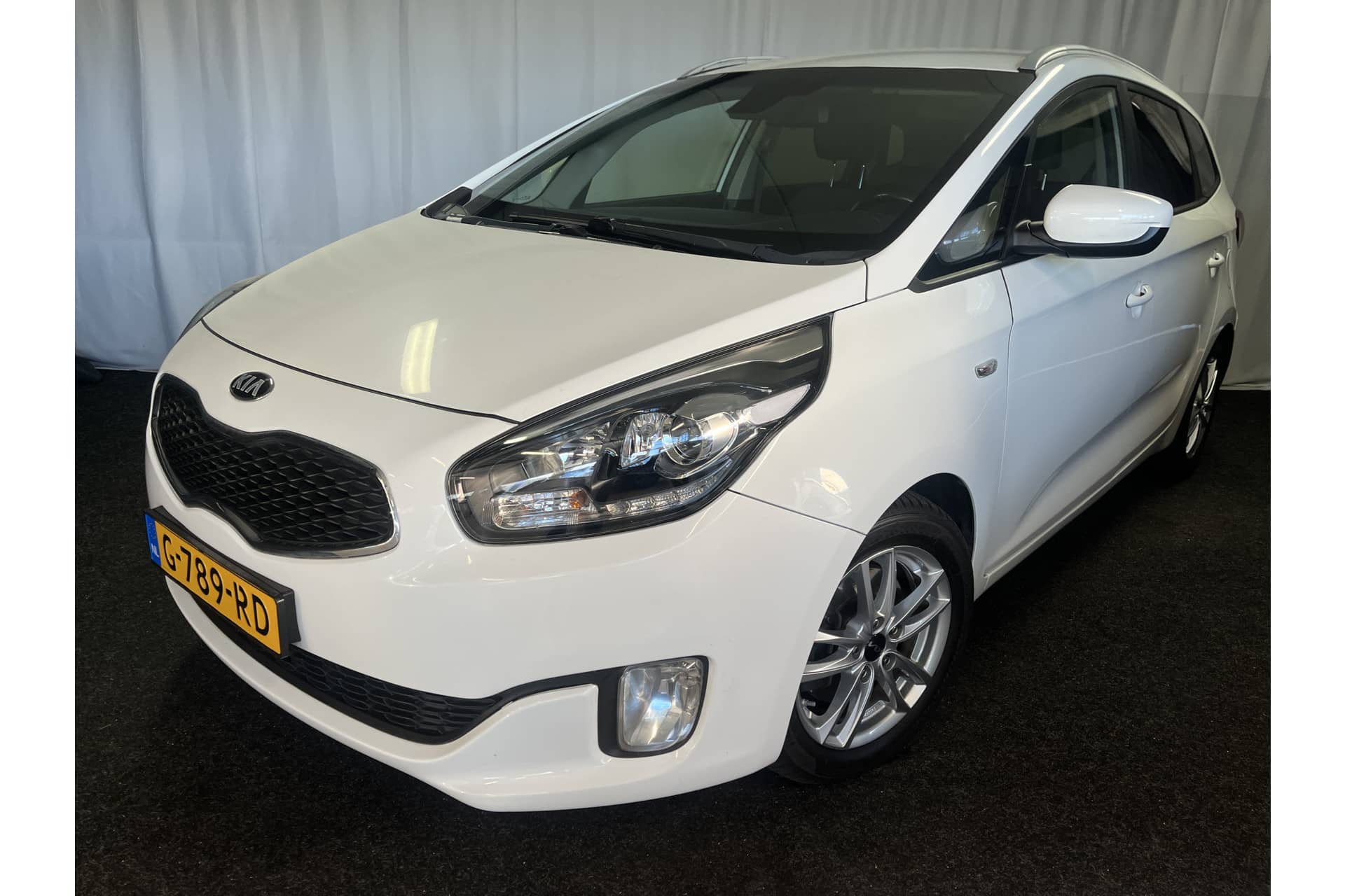 Kia Carens 2.0 GDi Business Pack